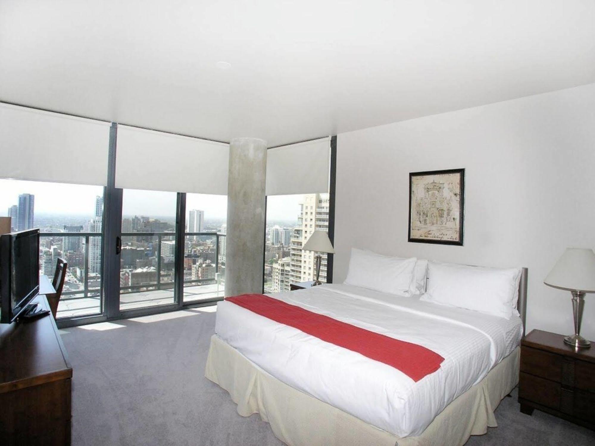 Bridgestreet At State And Grand Aparthotel Chicago Bilik gambar